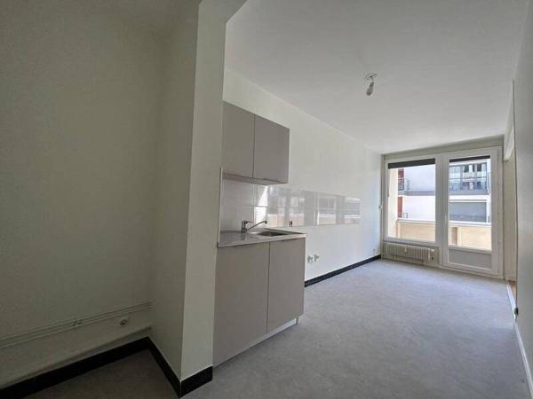 Appartement 2 pièces                                        - 42000 Saint-Étienne Réf : 13205