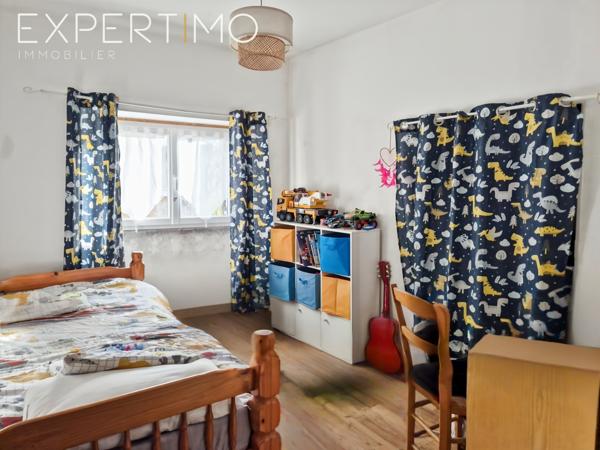 Montagrier (24350) Dordogne, Périgueux, Montagrier, Maison de 105 m², terrain 2800m², quatres chambres, dépendances