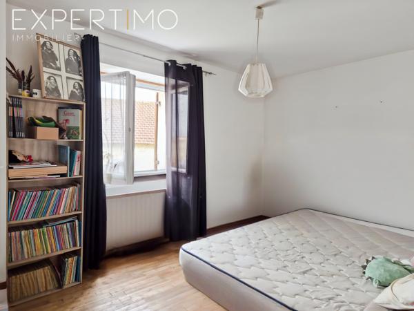 Montagrier (24350) Dordogne, Périgueux, Montagrier, Maison de 105 m², terrain 2800m², quatres chambres, dépendances