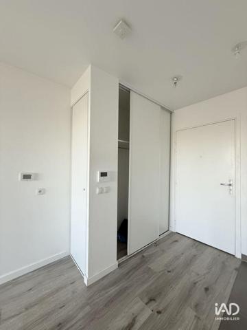 Location studio 31 m² Domont