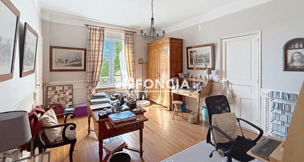 À vendre Maison 8 pièces 321.17 m² - Flers 61100