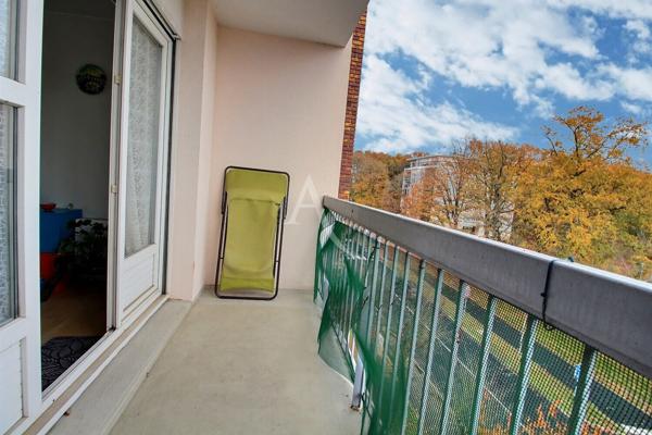 Appartement Maurepas 2 pièces avec cave et parking sous-sol