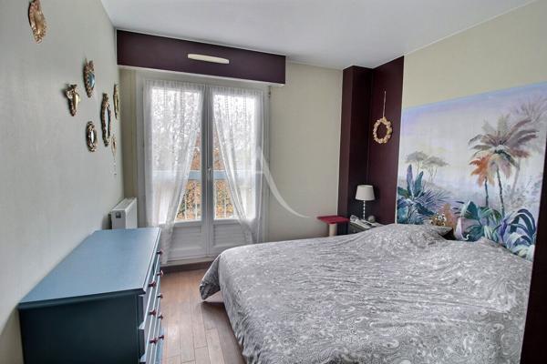 Appartement Maurepas 2 pièces avec cave et parking sous-sol