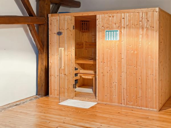 Maison à vendre 8 pièces proche de MARCIAC (32) - 302 m2 - terrain de 7318 m2 - 4 chambres - dépendances et piscine