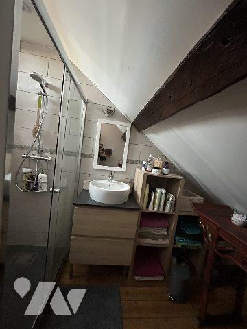 jolie maison de ville en parfait état