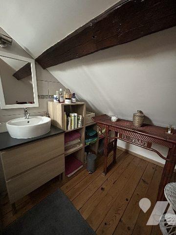 jolie maison de ville en parfait état