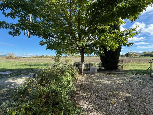 Appartement à vendre 3 pièces 62 m2 jardin de 83 m2 VILLELAURE (84)