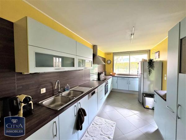 Appartement à louer 4 pièces 105.99m²
