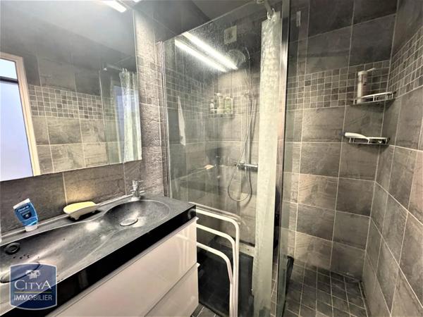 Appartement à louer 4 pièces 105.99m²