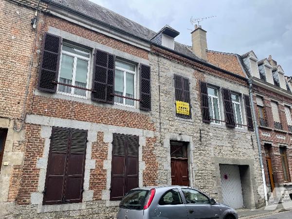 IDEAL INVESTISSEURS, Maison de ville, mitoyenne des deux côtés