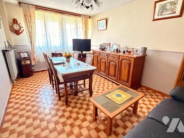 A vendre chez votre Notaire, maison de ville sur Grande-Synthe (59760) quartier St Jacques, vou...