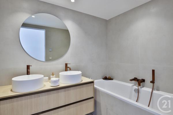 Appartement F3 à vendre  3 pièces - 97 m2 VILLEFRANCHE SUR MER - 06