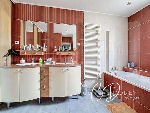 Maison de ville T5 avec piscine