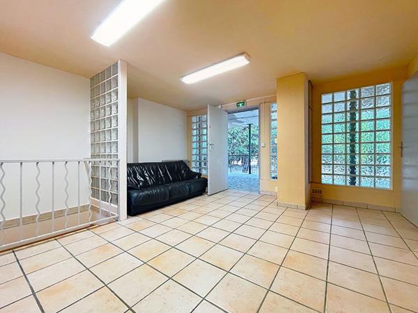 Local commercial Marseille 117 m2