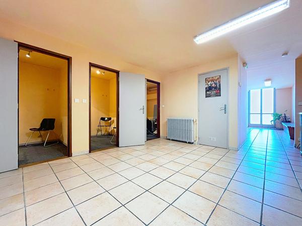 Local commercial Marseille 117 m2