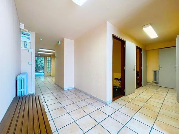 Local commercial Marseille 117 m2