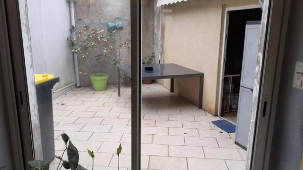 PRIX EN BAISSE  Immeuble avec commerce