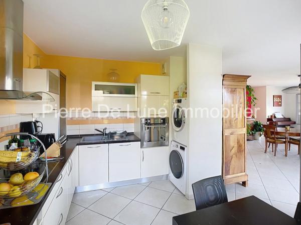 Appartement À vendre 6 pièce(s) 136 m²