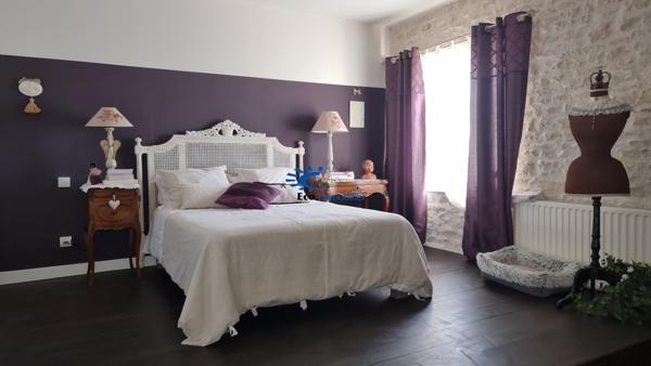 EXCLUSIVITE MAISON CHARENTAISE 6 CHAMBRES 278 m²  Courcon