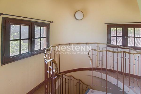 Maison à Lorgues 7 pièces 143 m² avec piscine sur un terrain de 1557m²