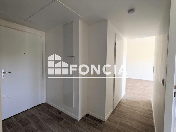 Location Appartement 3 pièces 59.85 m² - Laval 53000