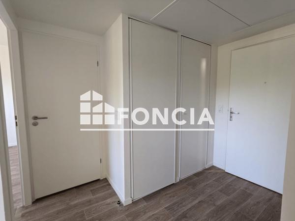 Location Appartement 3 pièces 59.85 m² - Laval 53000