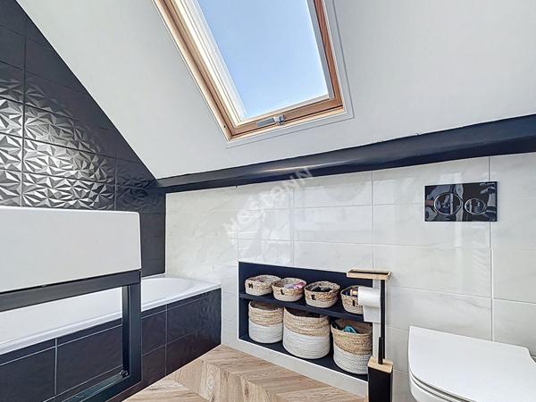 Nantes Géraudière : Exclusivité ! En VENTE, maison coup de coeur, rénovée avec goût, 5 chambres, jardin clos.