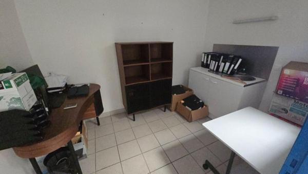 SECTEUR DREUX 28 - LOCAUX D'ACTIVITE avec BUREAUX 1.000 m²