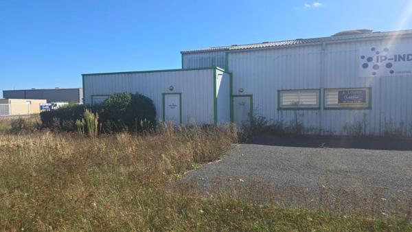 SECTEUR DREUX 28 - LOCAUX D'ACTIVITE avec BUREAUX 1.000 m²