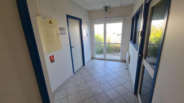 SECTEUR DREUX 28 - LOCAUX D'ACTIVITE avec BUREAUX 1.000 m²