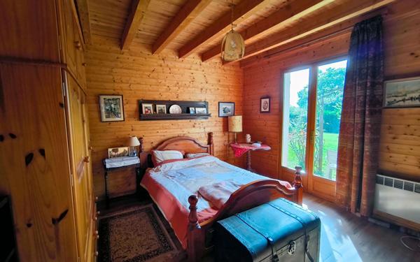 Maison à vendre    6 pièces •  Castelnau-Rivière-Basse