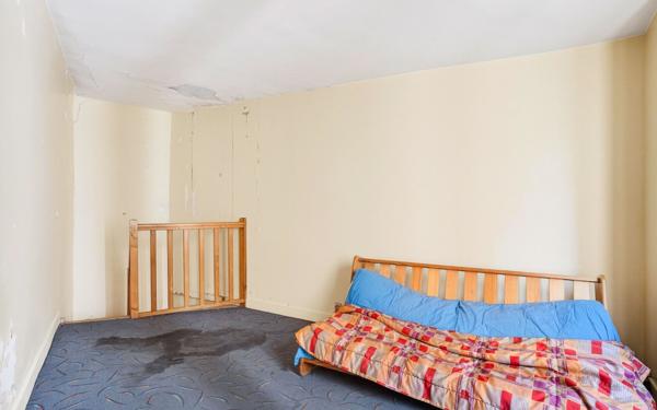 Appartement à vendre    2 pièces • 28,75 m2 Paris 18