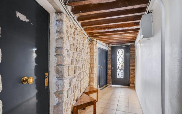 Appartement à vendre    2 pièces • 28,75 m2 Paris 18