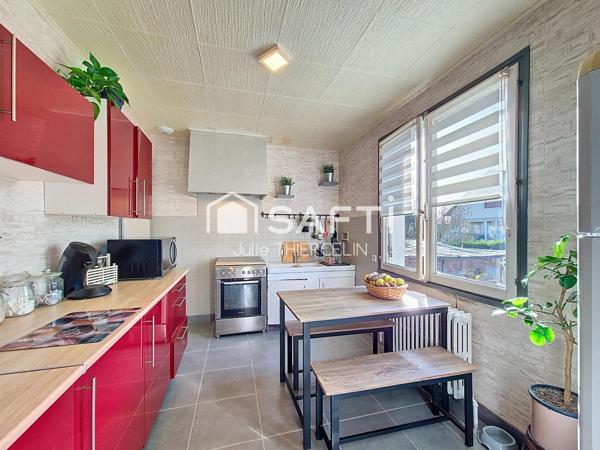 Maison avec sous-sol total, 3 chambres, proche commodités