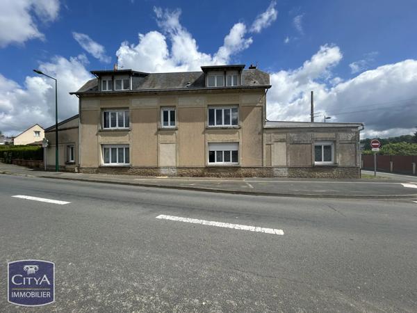 Immeuble à vendre 330m² Écommoy (72220)