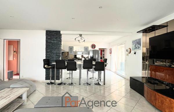 MAISON 162,27 M2 CARREZ