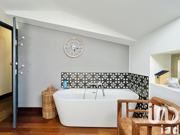 Maison à vendre 6 pièces 205 m² Le Barp