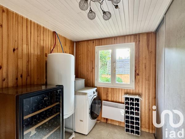 Maison à vendre 6 pièces 175 m² Saint-Pantaléon-de-Larche