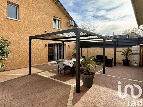 Maison à vendre 6 pièces 175 m² Saint-Pantaléon-de-Larche