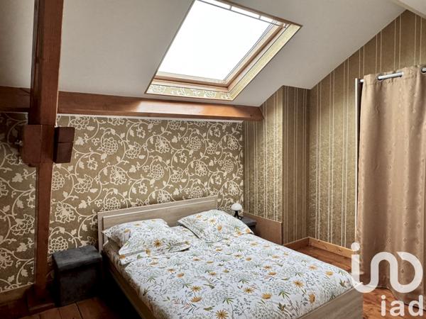 Maison à vendre 6 pièces 175 m² Saint-Pantaléon-de-Larche