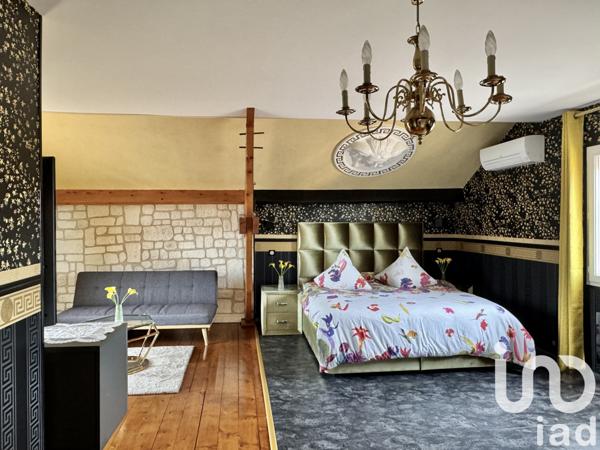 Maison à vendre 6 pièces 175 m² Saint-Pantaléon-de-Larche