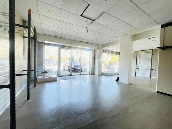 Location                                                      Fonds de commerce
                        
                     3 pièces                      95 m2                     à Pessac