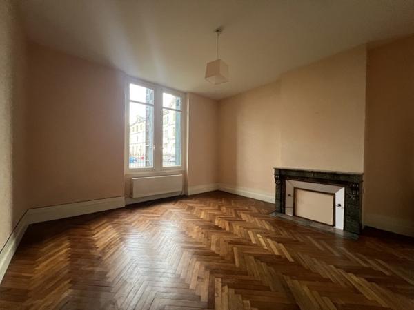 Immeuble à vendre |  Tonneins |  522 m²