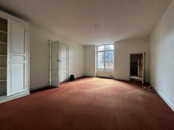 Immeuble à vendre |  Tonneins |  522 m²