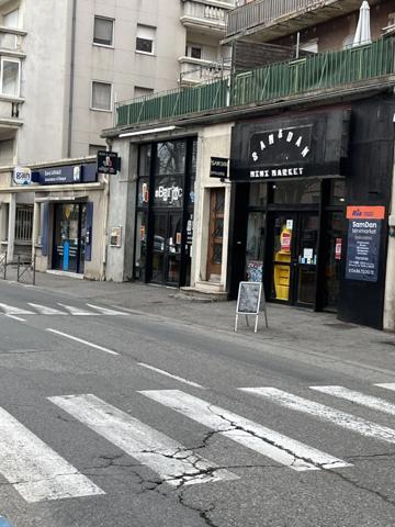 Dpt Alpes de Haute Provence (04), à vendre DIGNE LES BAINS MURS d'un Local commercial