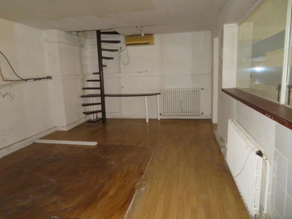 Dpt Alpes de Haute Provence (04), à vendre DIGNE LES BAINS MURS d'un Local commercial