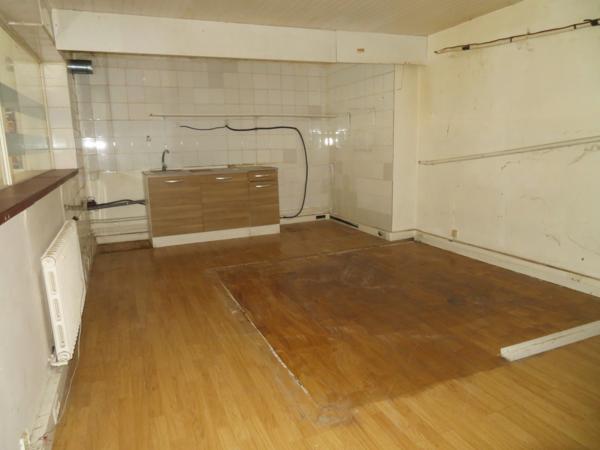 Dpt Alpes de Haute Provence (04), à vendre DIGNE LES BAINS MURS d'un Local commercial