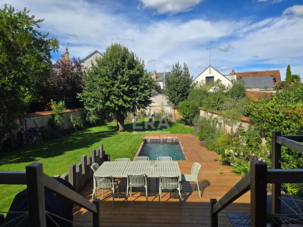 Maison ancienne rénovée avec jardin et piscine à St Marceau