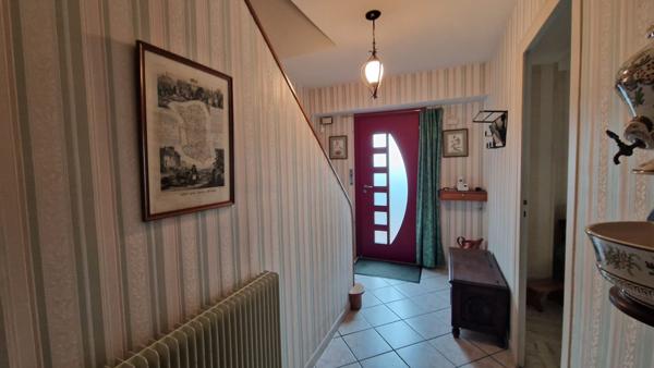 Traditionnelle - 8 pièces - 146 m²