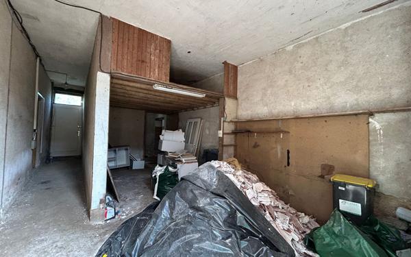 Maison à vendre    2 pièces •  Le Châtelet